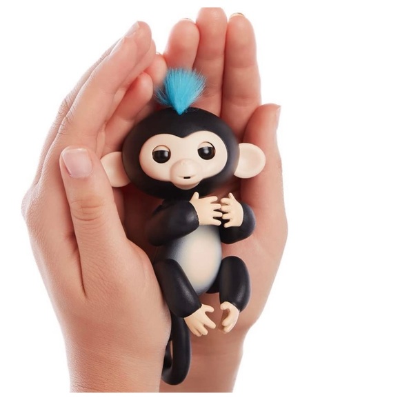 Fingerlings Finn Brown Baby Monkey - Picture 2 of 6